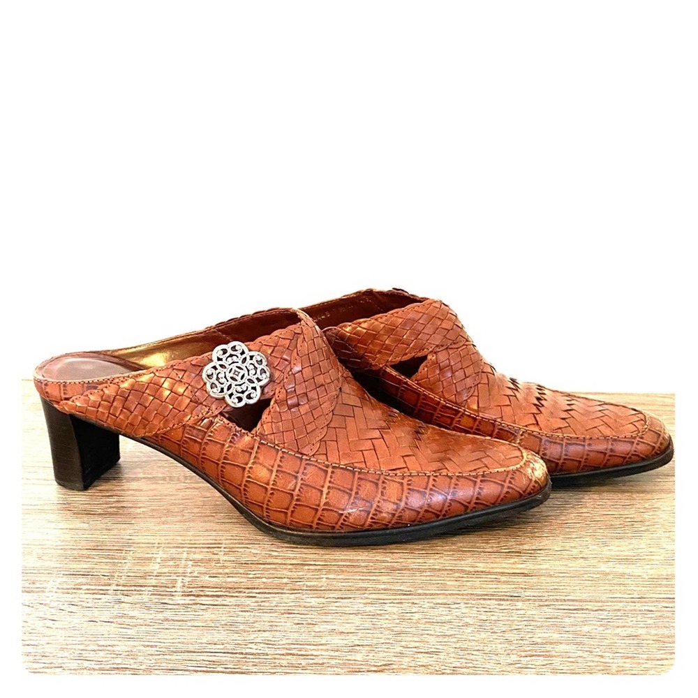 Brighton Twain Mules